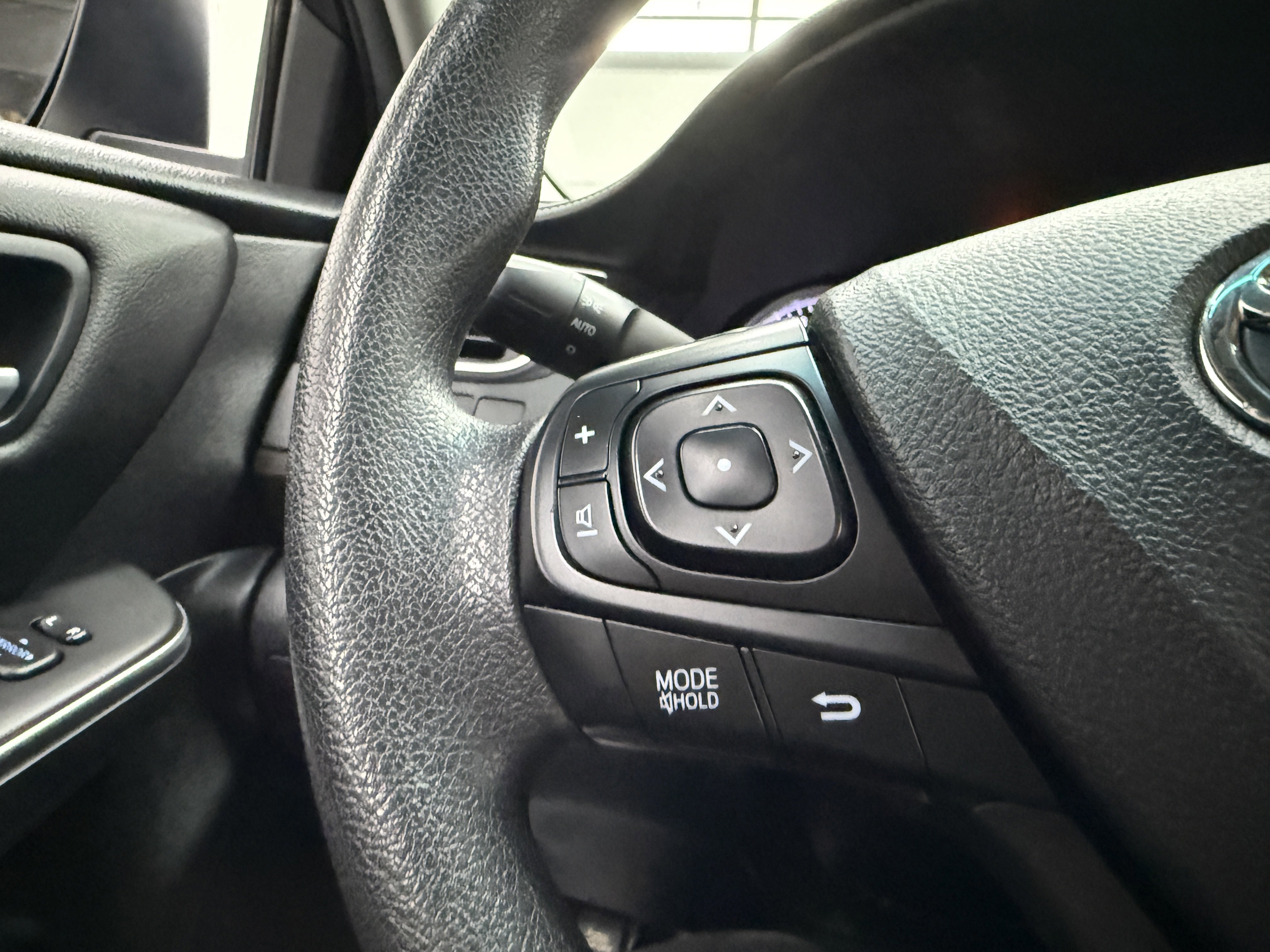 Used 2017 Toyota Camry LE image 14