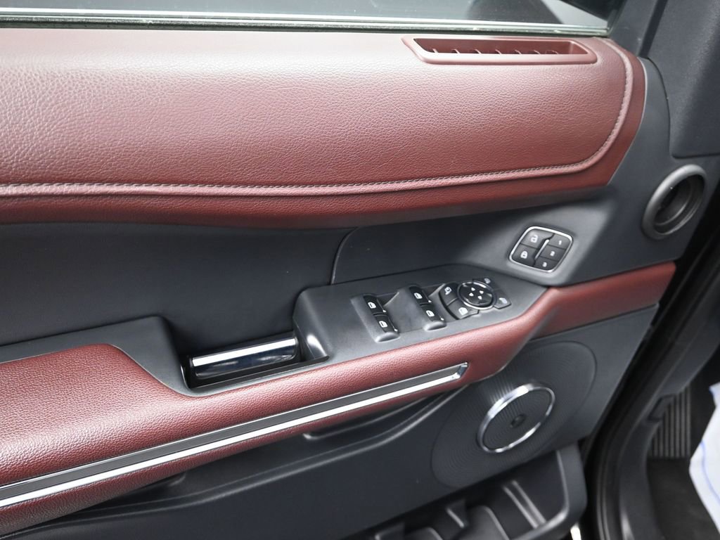Used 2024 Ford Expedition Max Limited image 13
