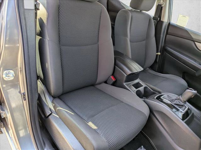 Used 2018 Nissan Rogue Sport S image 18