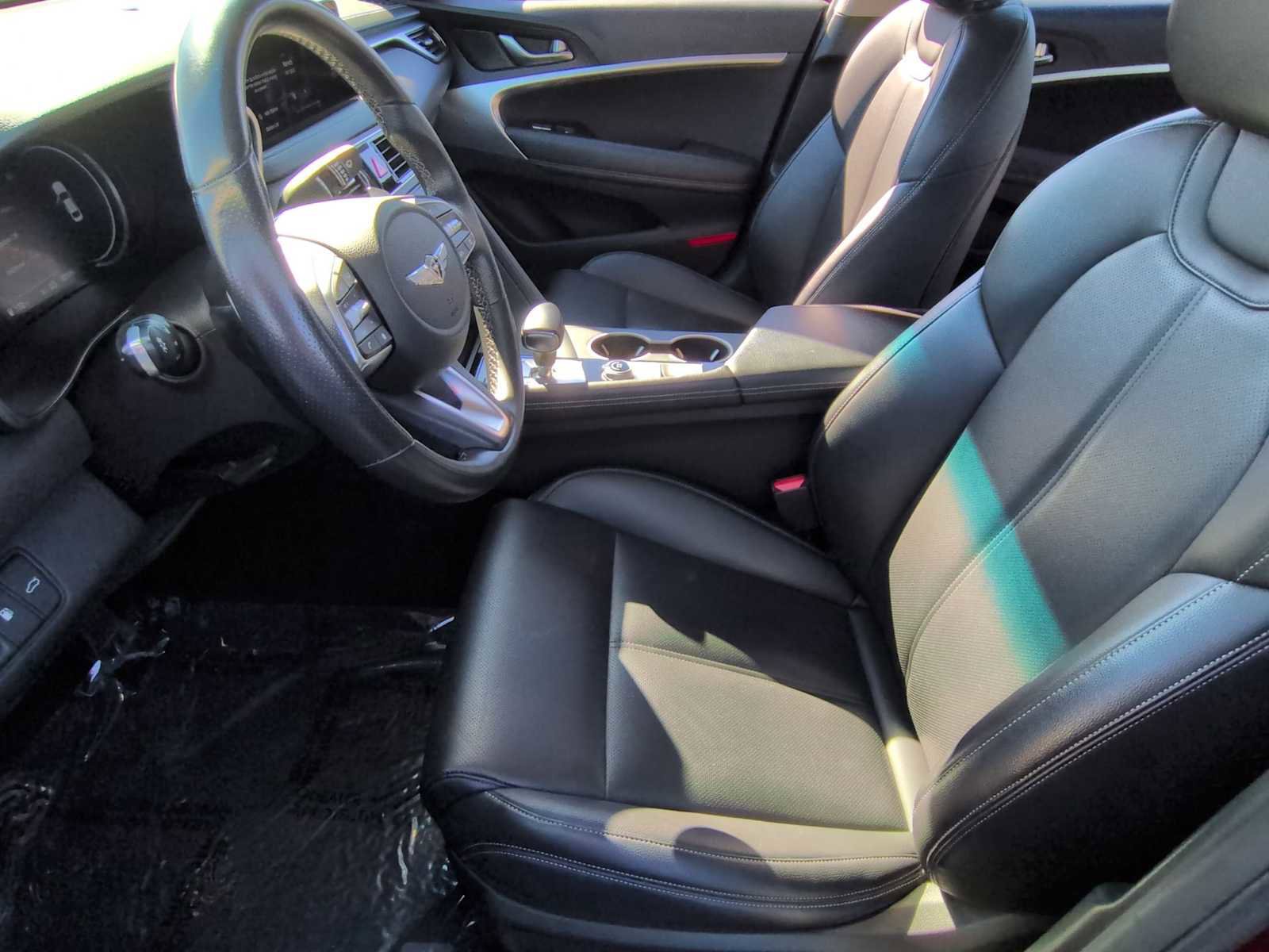 Used 2023 Genesis G70 2.0T image 10