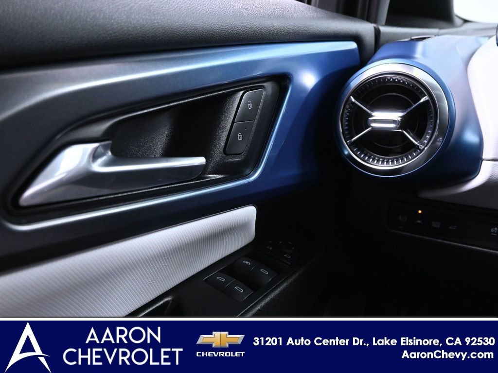 New 2025 Chevrolet Equinox EV LT w/ Convenience Package image 22