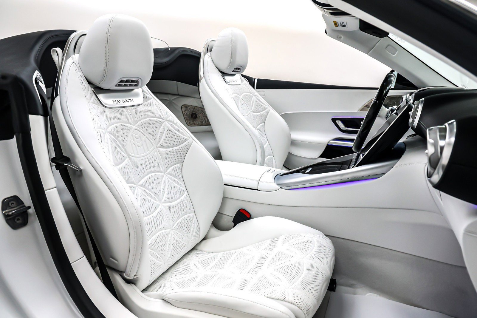 New 2026 Mercedes-Benz Maybach SL 680 image 8