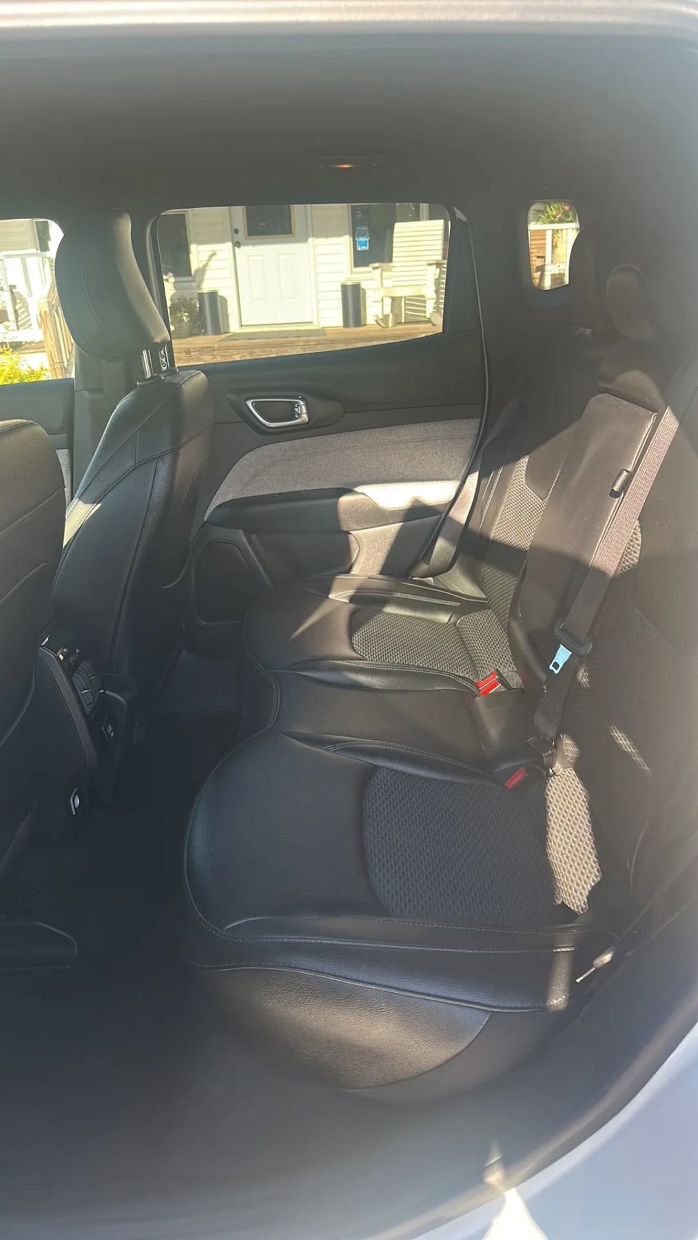 Used 2024 Jeep Compass Latitude image 18