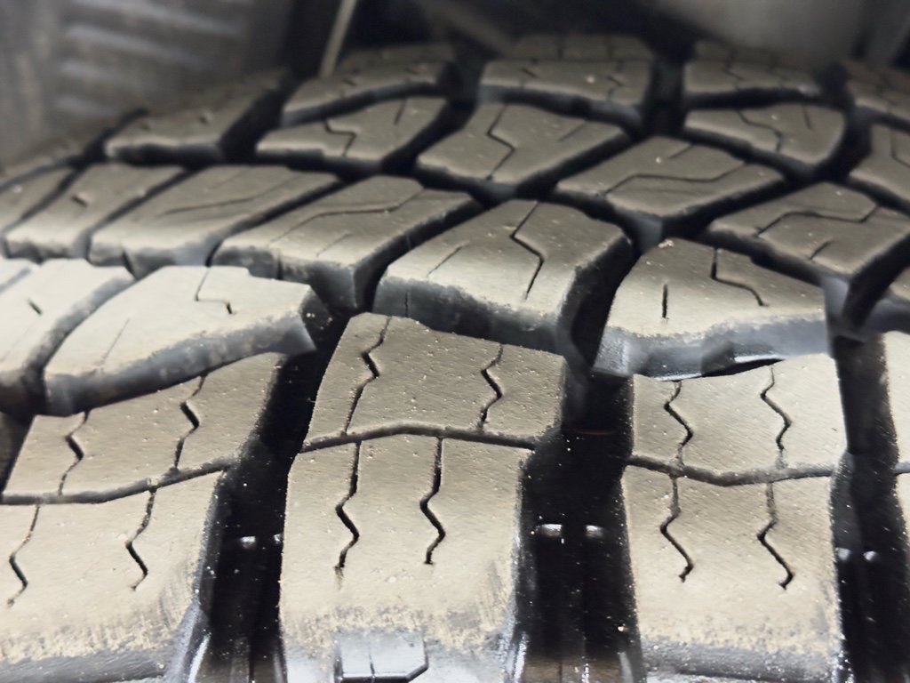 Used 2022 GMC Hummer EV Edition 1 w/ LPO, Illumination Package image 40