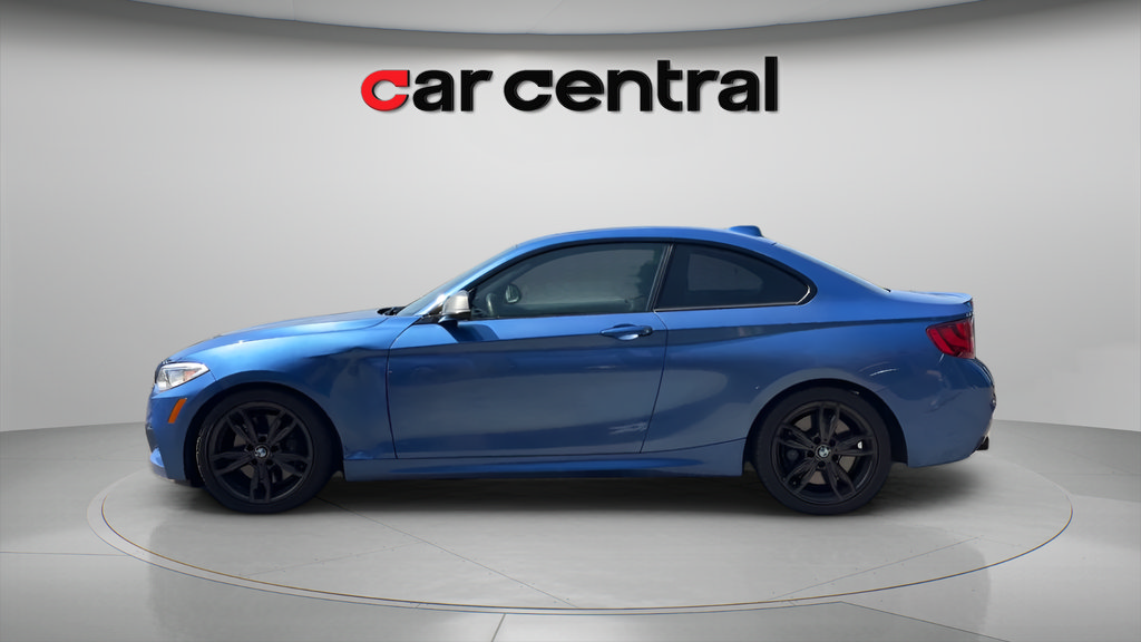 Used 2016 BMW M235i xDrive Coupe AWD/4WD image 2