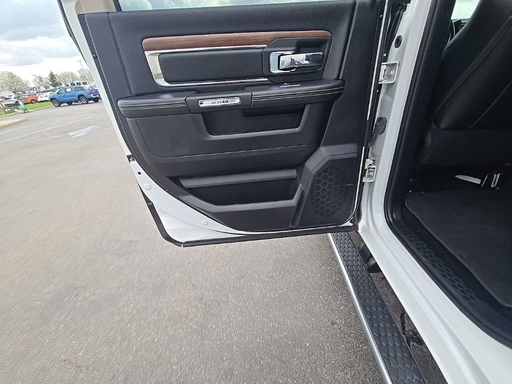 Used 2015 RAM 2500 Laramie w/ Convenience Group image 27