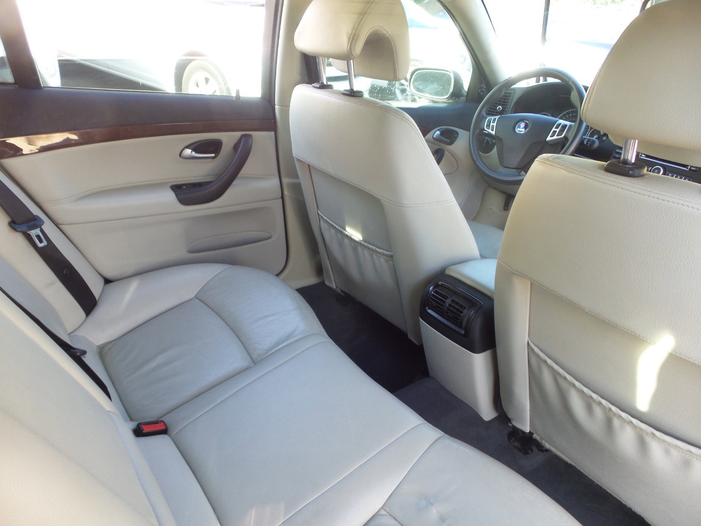 Used 2008 Saab 9-3 2.0T w/ Moonroof Package image 8