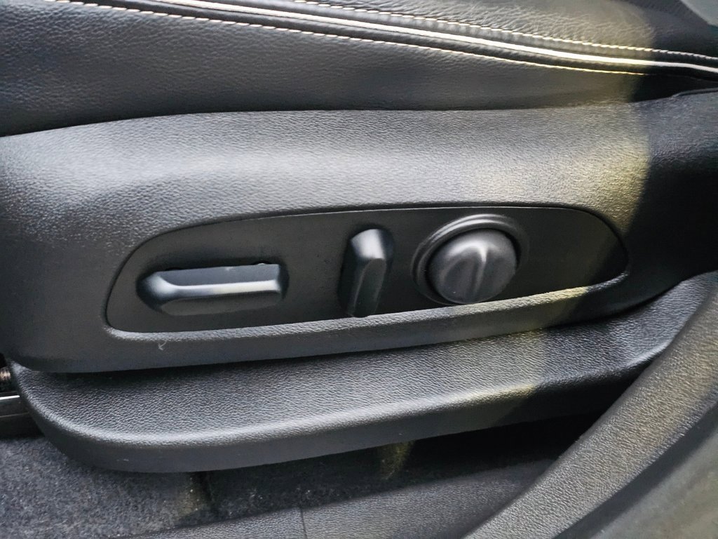 Used 2018 GMC Terrain Denali w/ Advanced Safety Package image 33