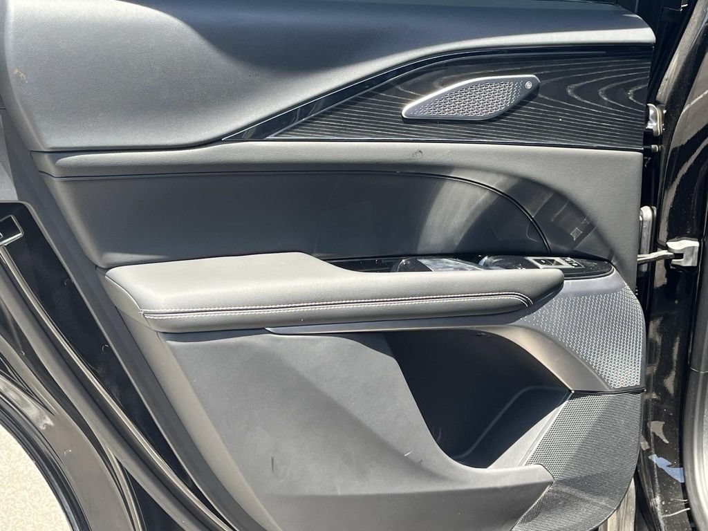 Certified 2024 Cadillac Lyriq Sport RWD image 22