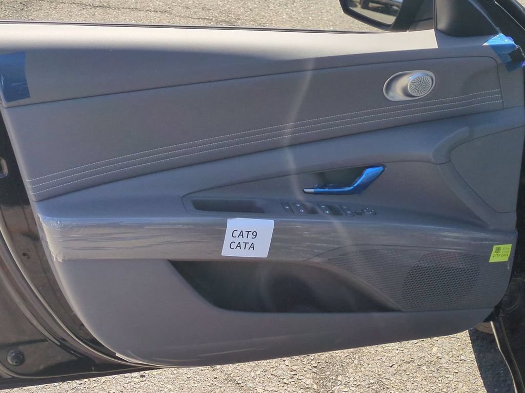 New 2026 Hyundai Elantra Sport FWD image 10