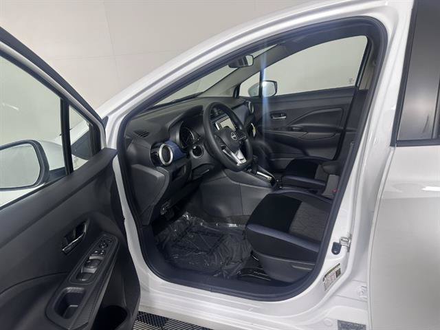 New 2025 Nissan Versa SV w/ Trunk Package FWD image 18