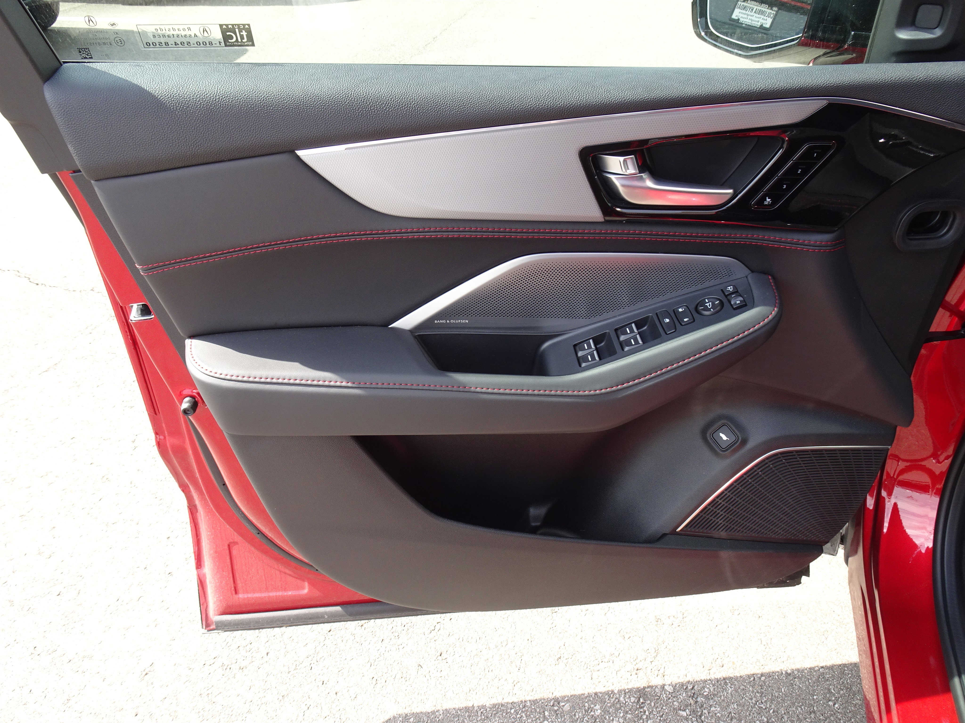 Used 2026 Acura MDX A-Spec image 13