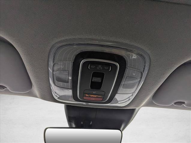Used 2025 Hyundai Elantra SEL FWD image 19