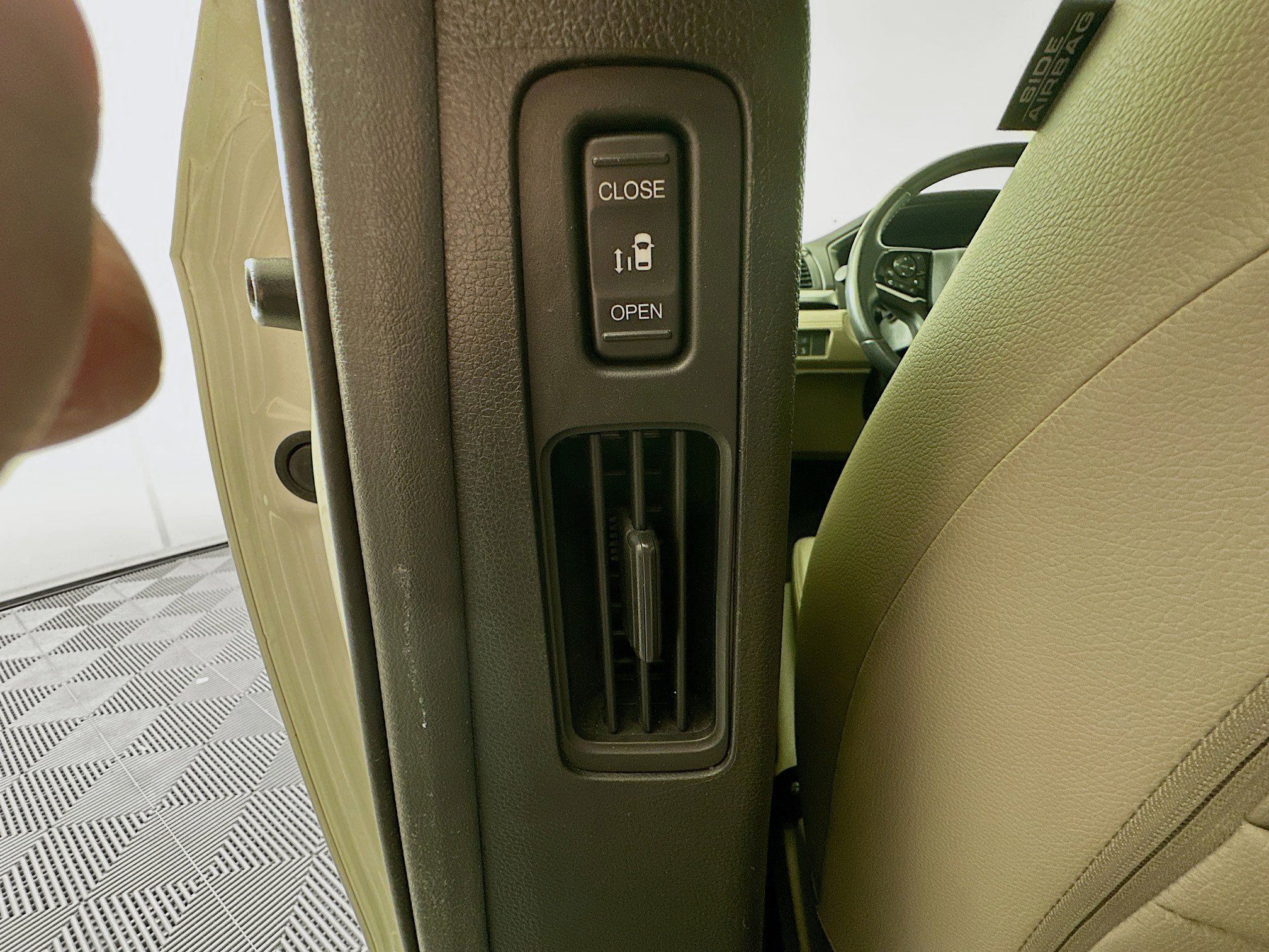 Used 2019 Honda Odyssey EX-L image 26