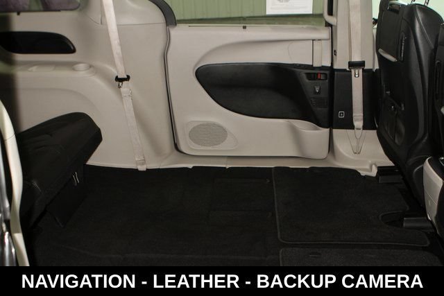 Used 2020 Chrysler Pacifica Touring-L Plus w/ Tire & Wheel Group FWD image 25