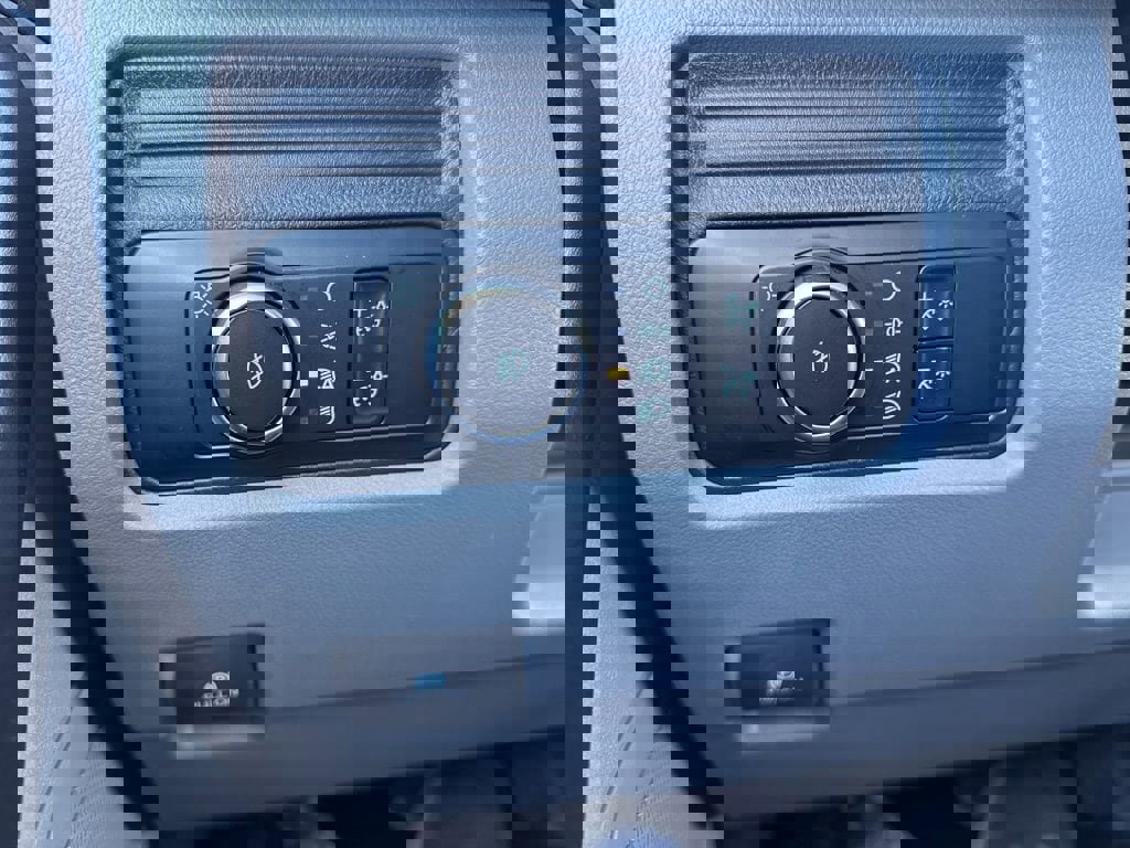 New 2026 Ford F350 XL w/ XL Chrome Package image 19