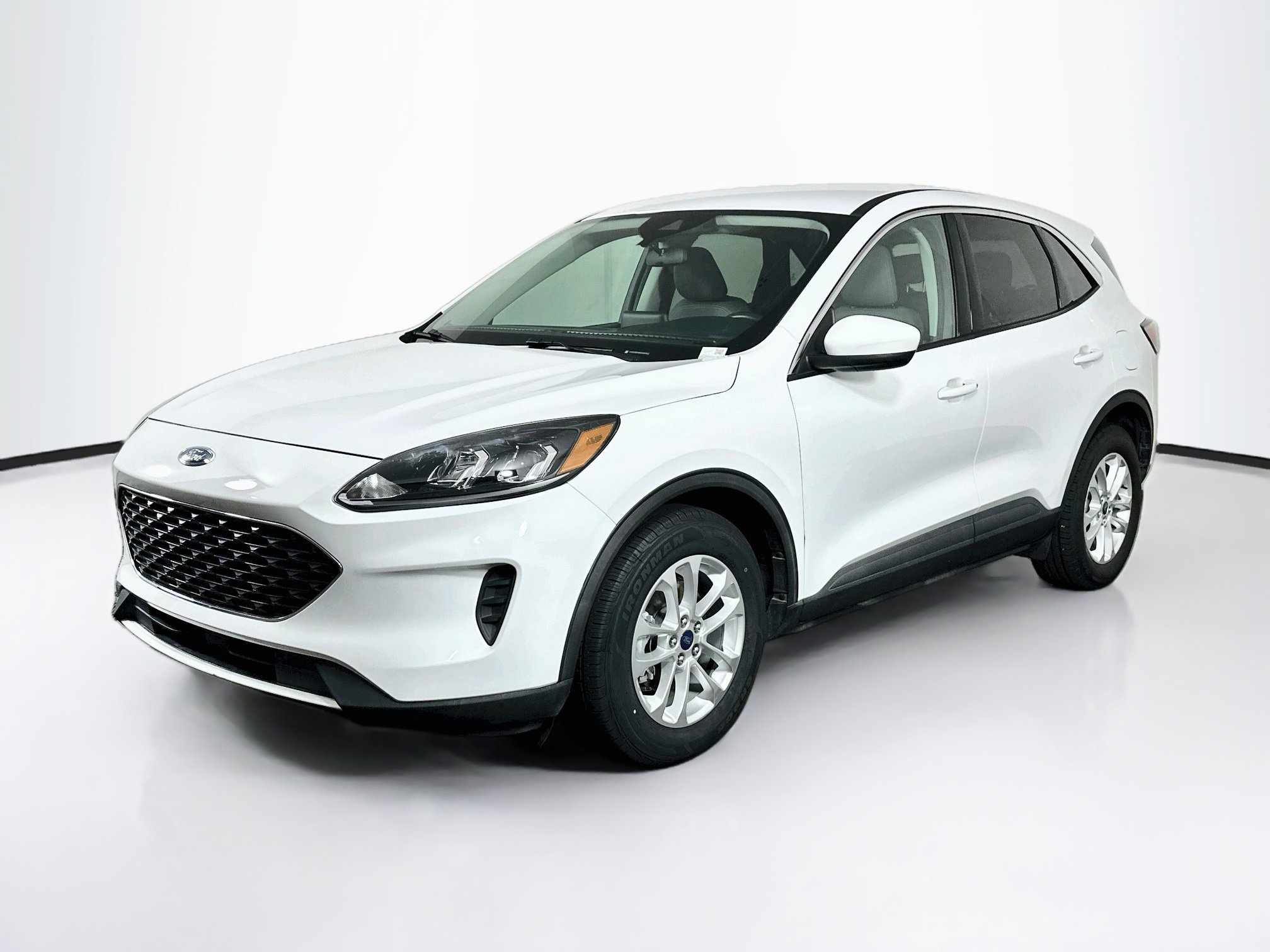 Used 2021 Ford Escape SE FWD image 3