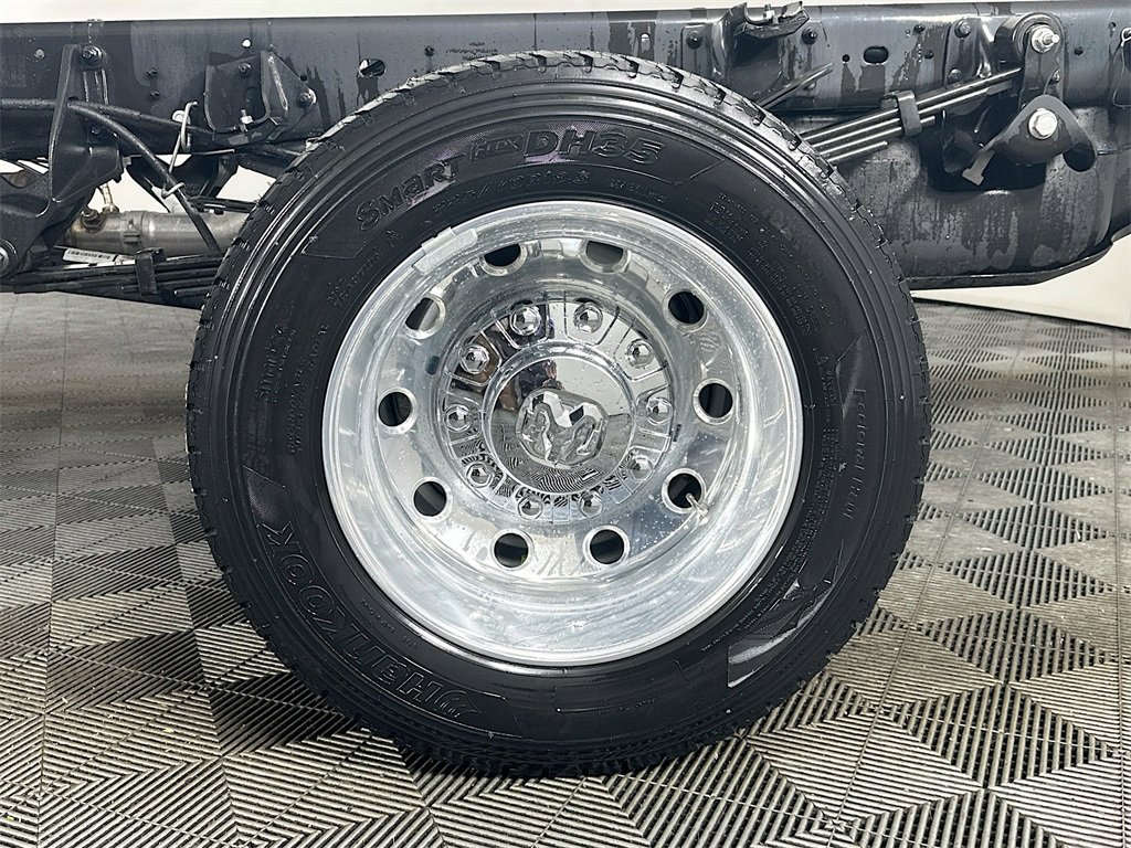 New 2026 RAM 5500 Tradesman w/ Chrome Appearance Group image 17