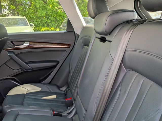 Used 2020 Audi Q5 e Premium w/ Convenience Package AWD/4WD image 13