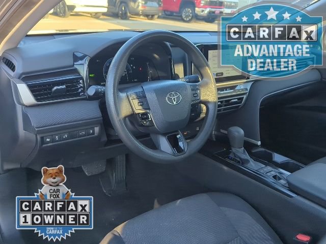 Used 2025 Toyota Camry LE image 4