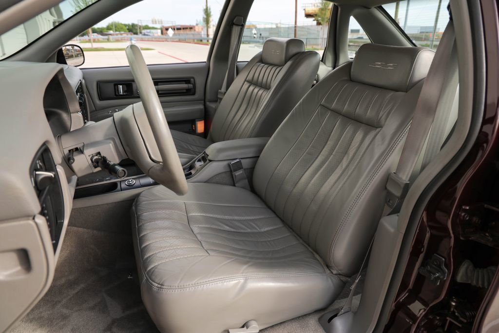 Used 1996 Chevrolet Impala SS RWD image 13