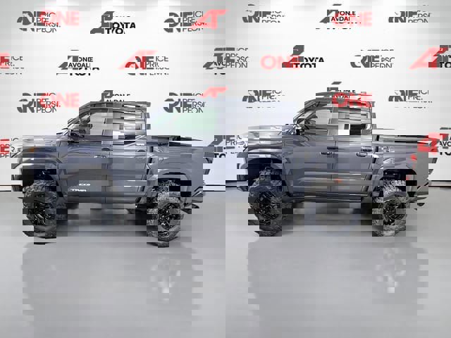 New 2025 Toyota Tacoma SR5 image 4