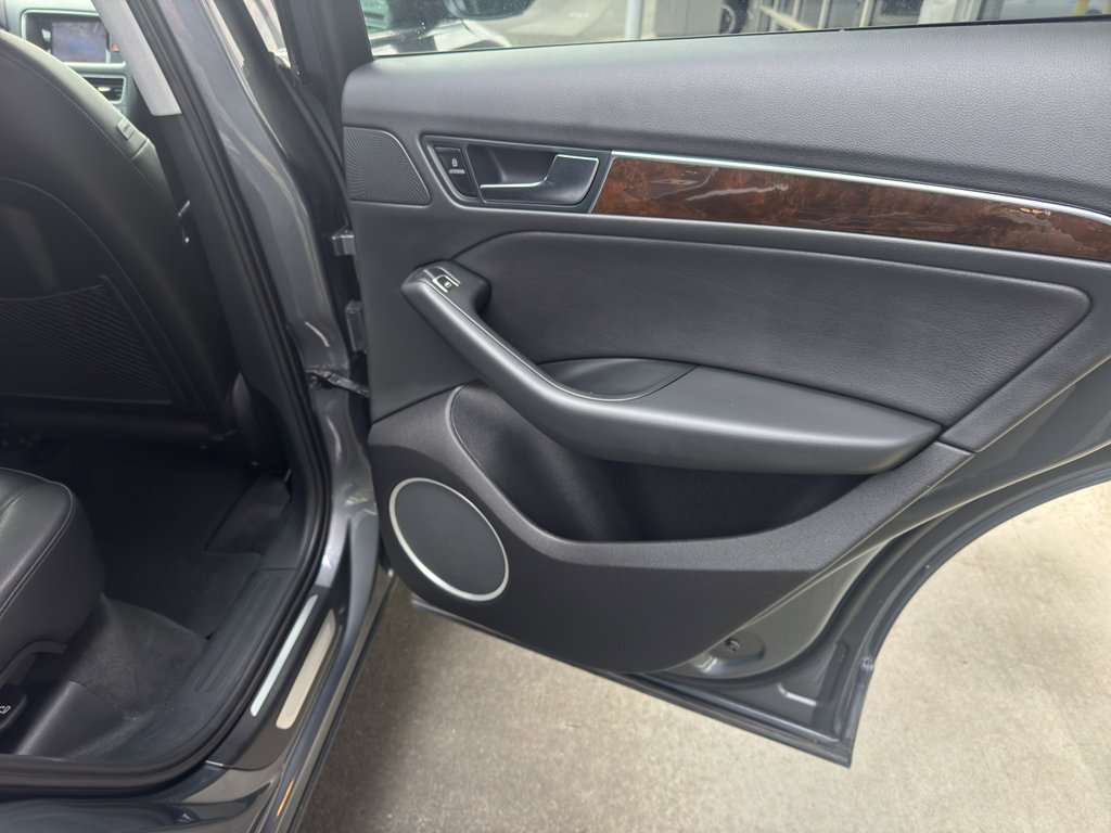 Used 2016 Audi Q5 2.0T Premium Plus w/ Technology Package image 16