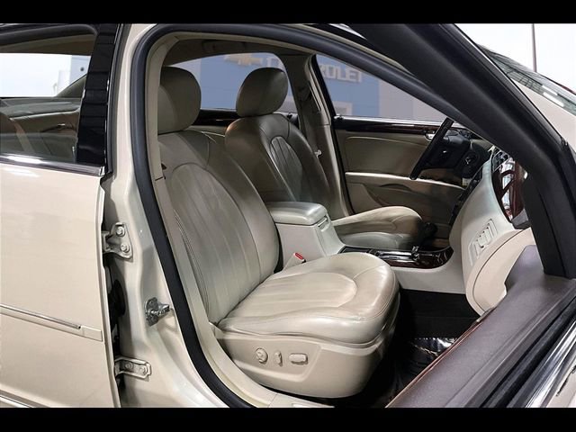 Used 2010 Buick Lucerne CXL image 23