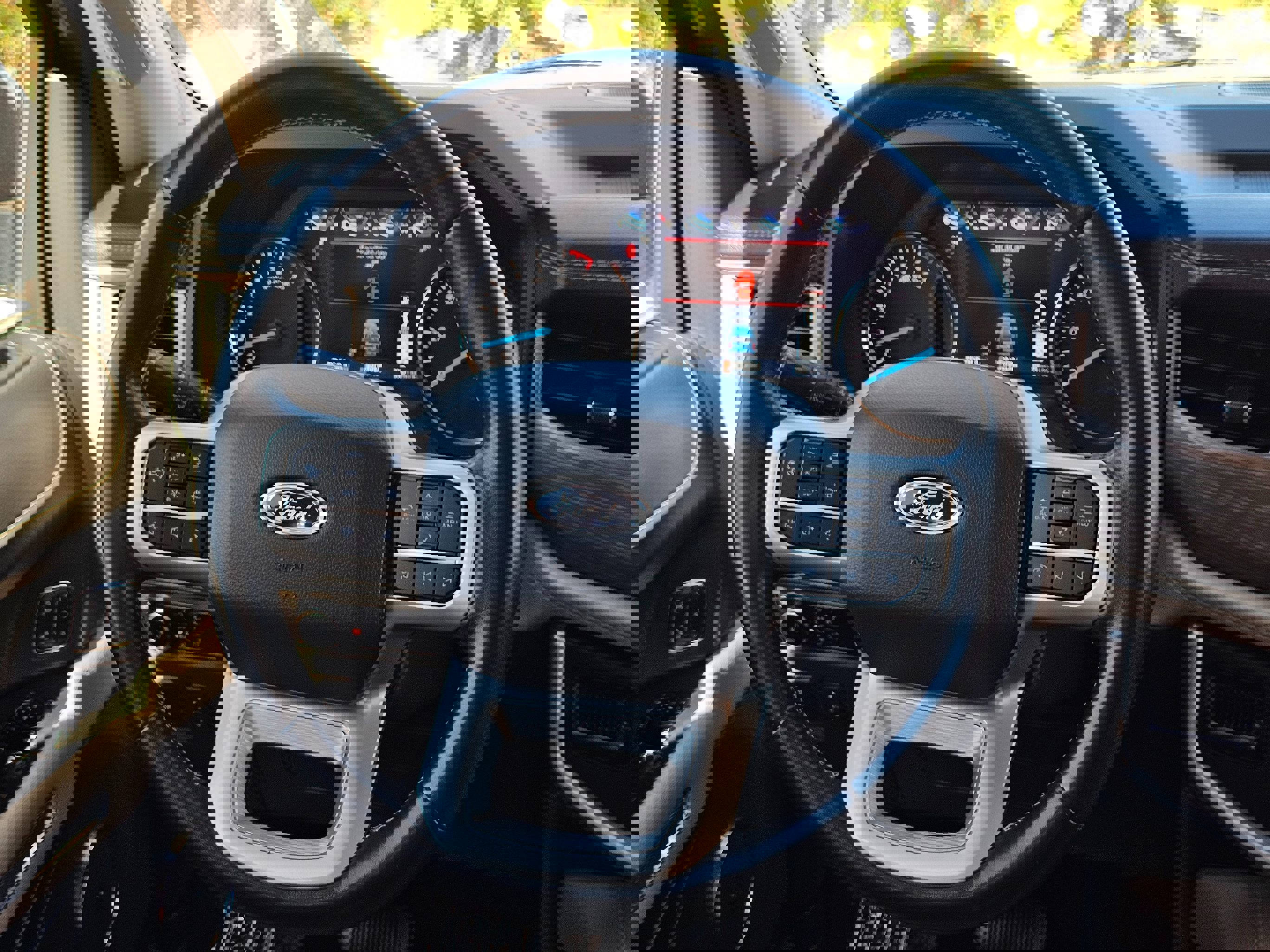 Used 2023 Ford Expedition Limited image 25