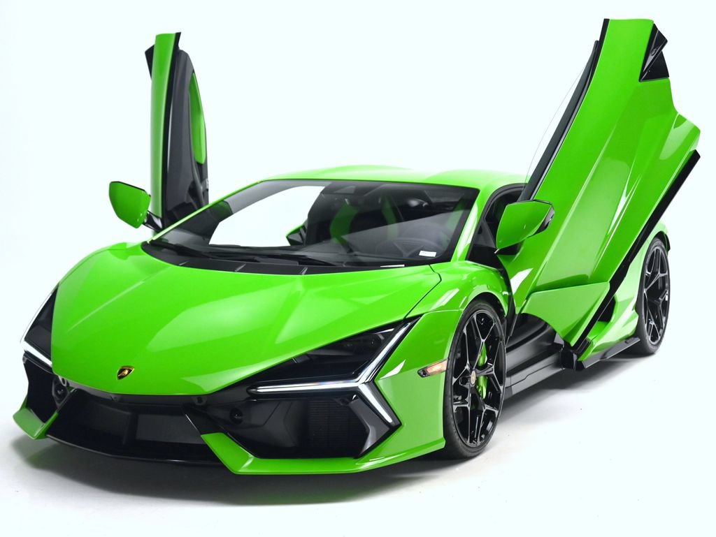 Used 2024 Lamborghini Revuelto AWD/4WD image 3