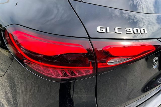 Used 2026 Mercedes-Benz GLC 300 4MATIC image 25