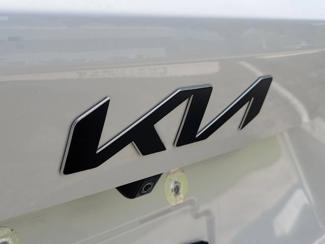 Used 2025 Kia Sorento EX AWD/4WD image 10