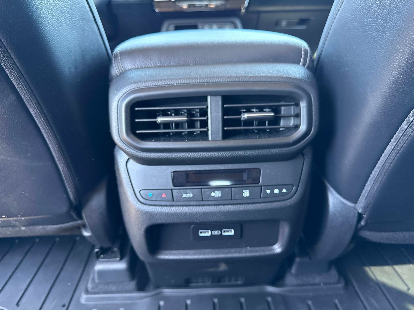 Used 2023 Honda Pilot EX-L image 16