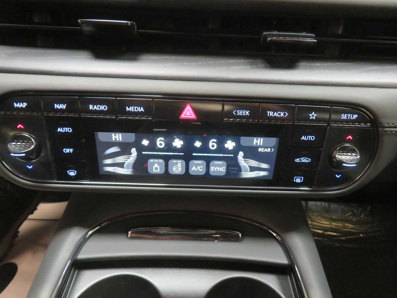 New 2026 Genesis G90 3.5T Prestige image 18