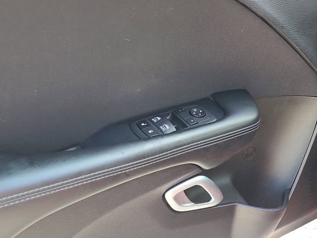 Used 2022 Dodge Challenger GT image 13