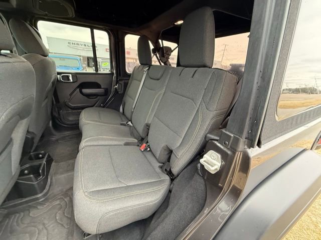 Used 2024 Jeep Wrangler Sport S image 10