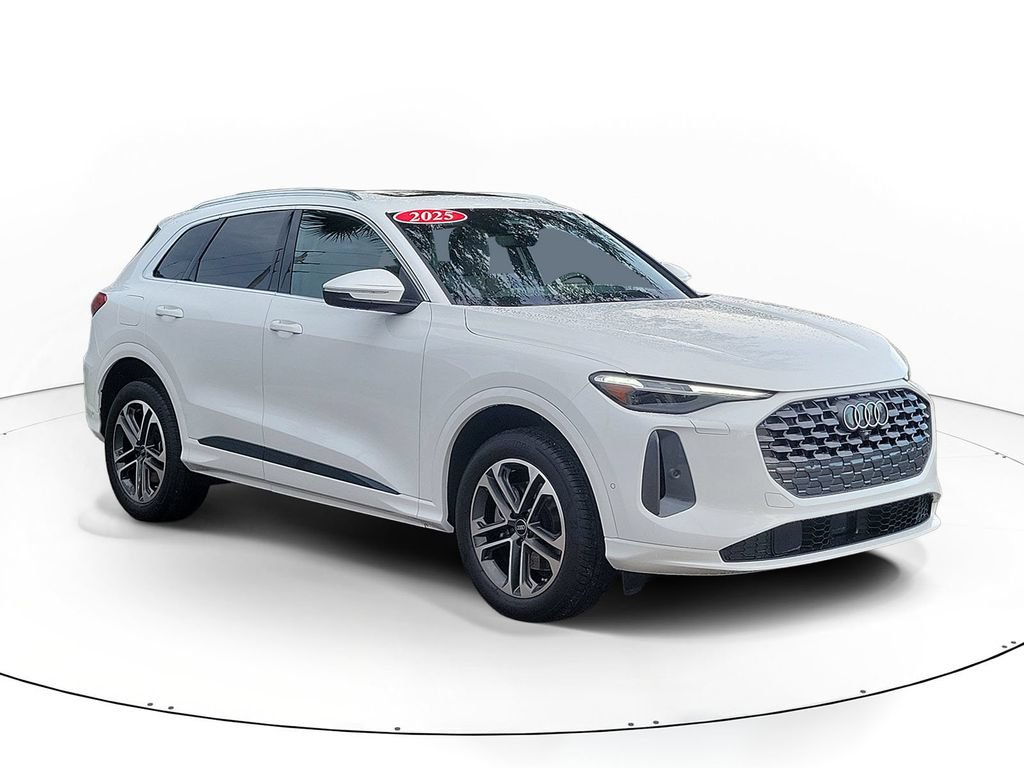 Certified 2025 Audi Q5 Premium Plus w/ Premium Plus AWD/4WD image 1