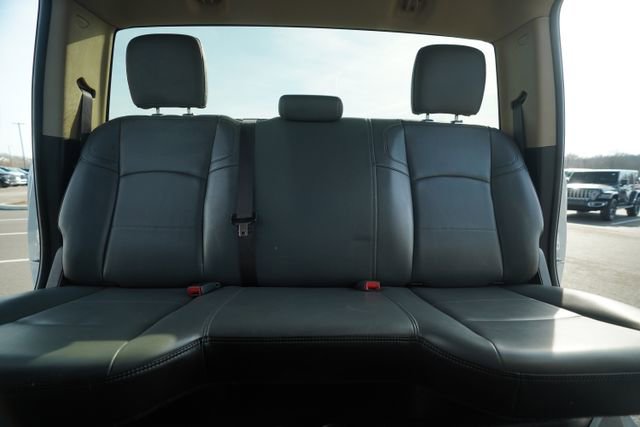 Used 2019 RAM 2500 Tradesman w/ Chrome Appearance Group image 32