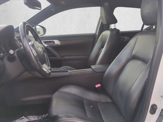 Used 2012 Lexus CT 200h Premium image 16