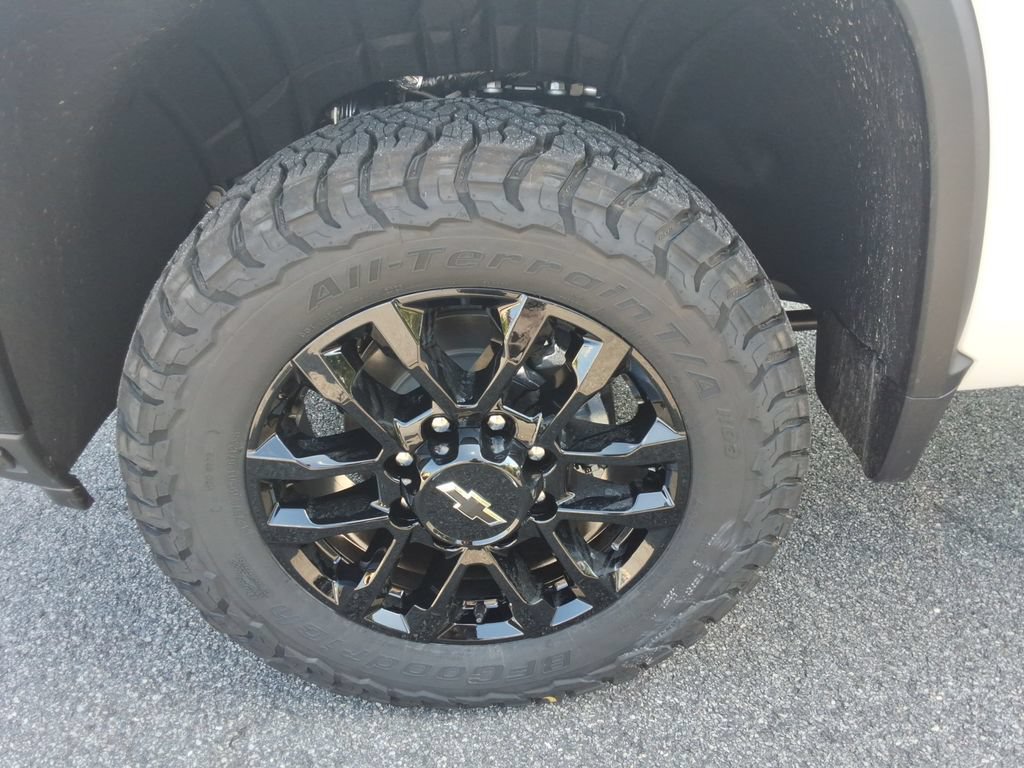 New 2026 Chevrolet Silverado 2500 LTZ w/ LTZ Plus Package AWD/4WD image 10