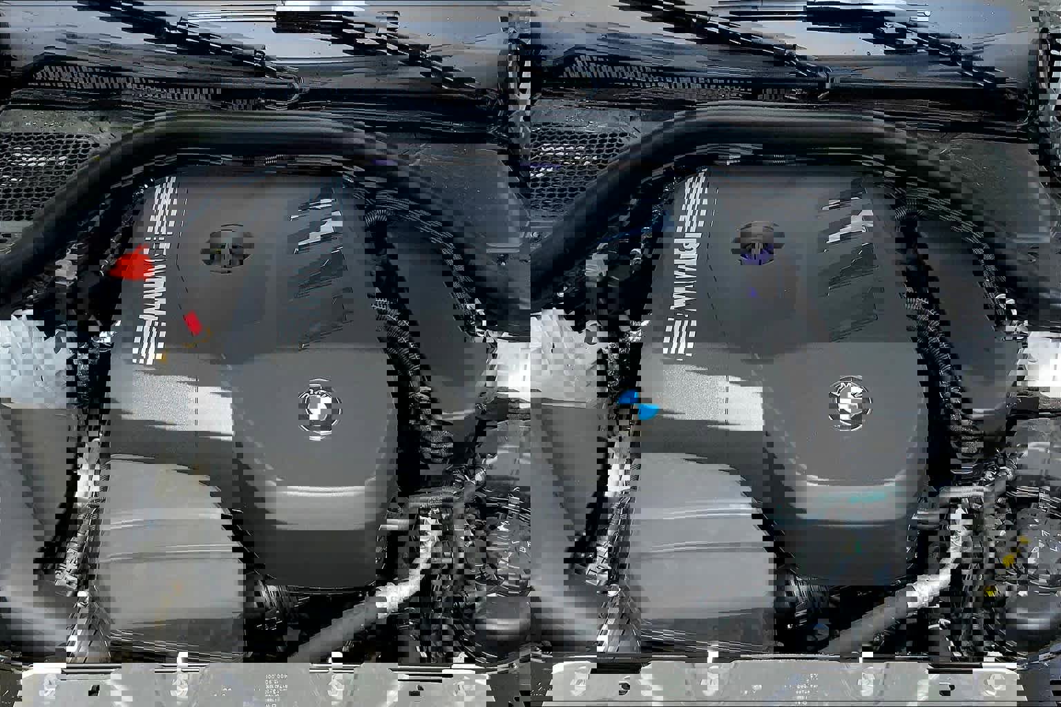 Used 2025 BMW 330i Sedan w/ Convenience Package image 16