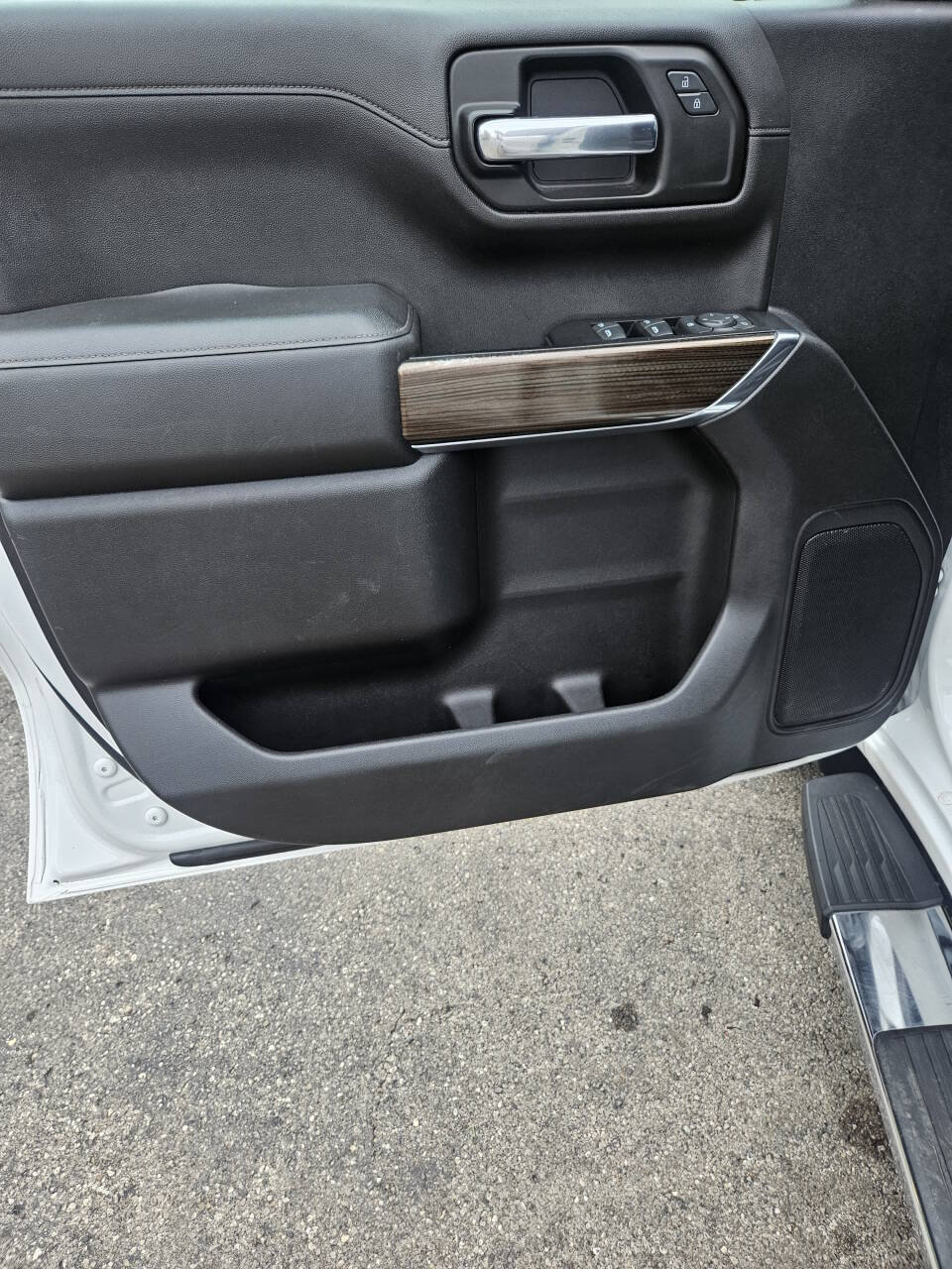 Used 2019 Chevrolet Silverado 1500 LT w/ All-Star Edition AWD/4WD image 9