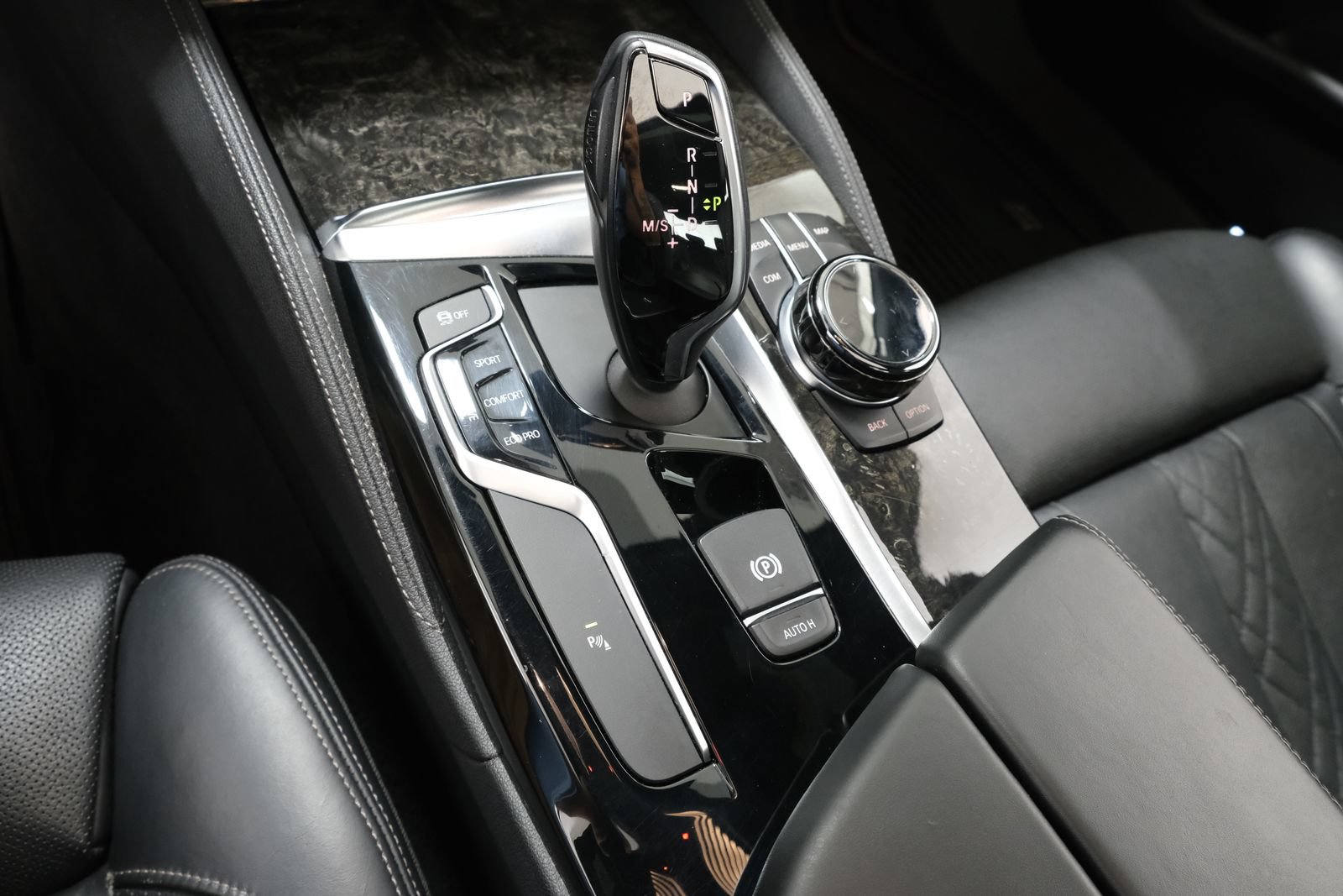 Used 2018 BMW M550i xDrive AWD/4WD image 24