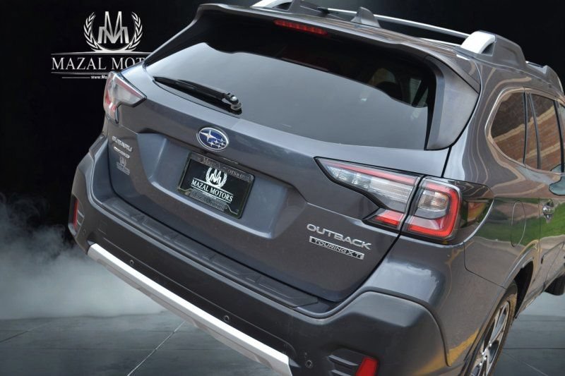 Used 2020 Subaru Outback Touring XT AWD/4WD image 14