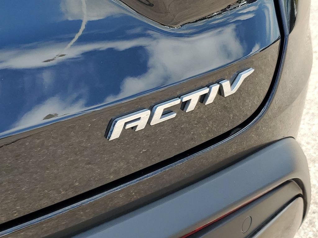 Used 2025 Chevrolet Trax ACTIV w/ Driver Confidence Package FWD image 32