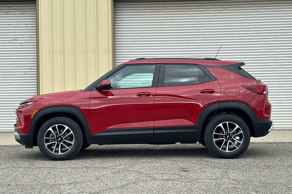 New 2026 Chevrolet TrailBlazer LT w/ Convenience Package image 3
