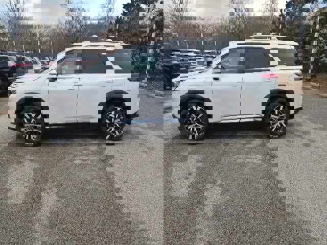 New 2025 Nissan Pathfinder Platinum