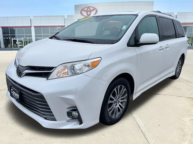 Used 2019 Toyota Sienna XLE FWD image 7