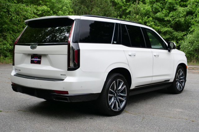 Used 2022 Cadillac Escalade Sport w/ Touring Package AWD/4WD image 28
