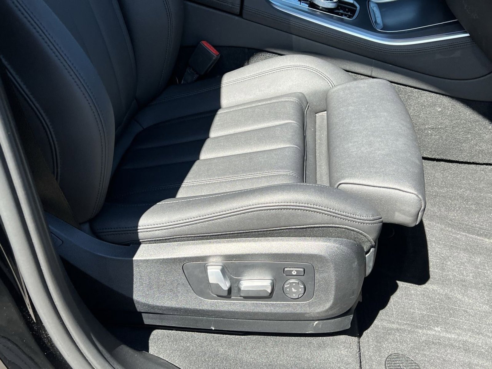 Used 2022 BMW X5 xDrive45e image 35